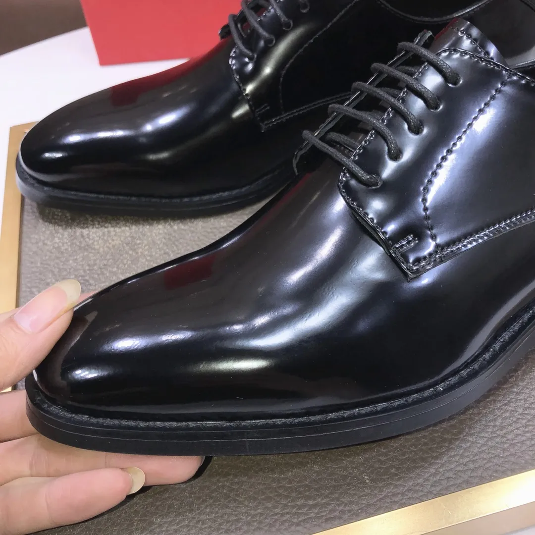 Men's shoes💰480💰[Ferragamo/Ferragamo] The latest model in the counter. Original imported high-quality cowhide with open sides + imported sheepskin lining + original luxury metal buckle + original combination outsole. Comparison without pressure. 38--45 (45 is custom-made and cannot be returned or exchanged)